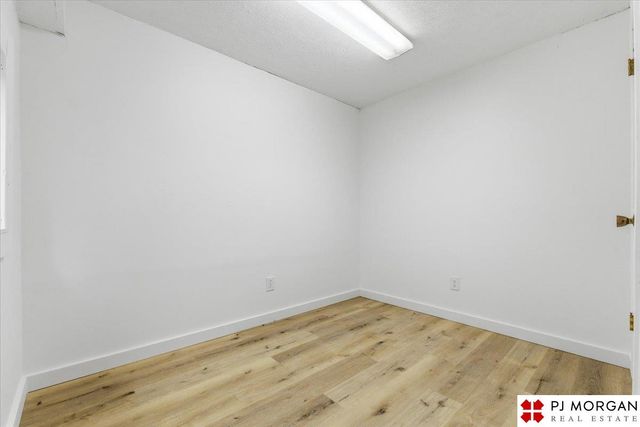 1223 N 95th Avenue, Omaha, NE 68114