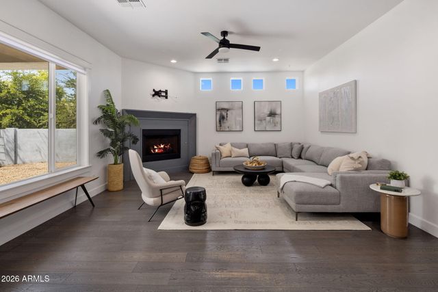 4432 N 38TH Street, Phoenix, AZ 85018