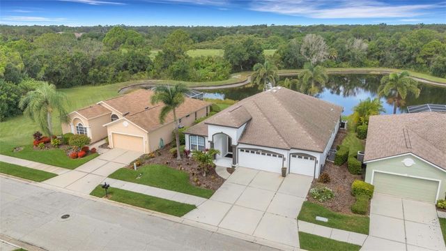 374 LONDONDERRY DRIVE, Sarasota, FL 34240