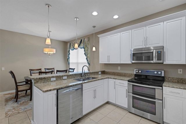 374 LONDONDERRY DRIVE, Sarasota, FL 34240
