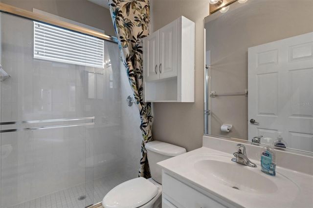 374 LONDONDERRY DRIVE, Sarasota, FL 34240