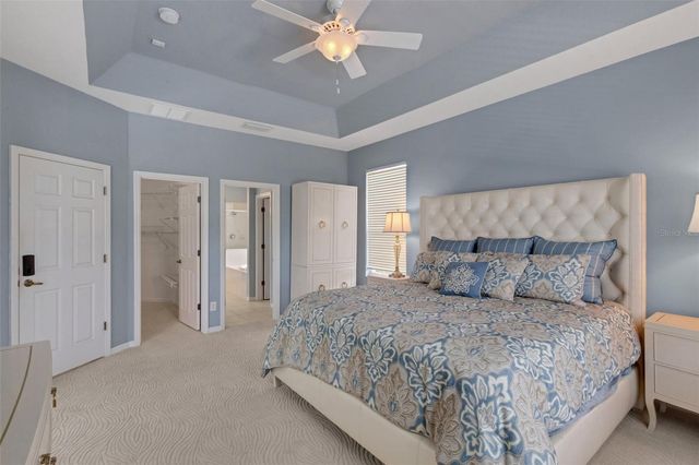 374 LONDONDERRY DRIVE, Sarasota, FL 34240