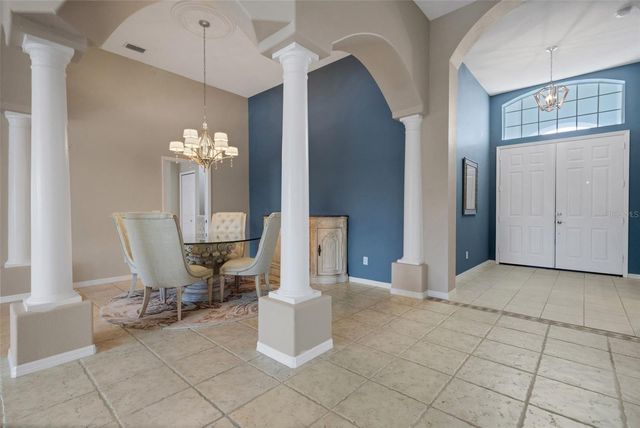 374 LONDONDERRY DRIVE, Sarasota, FL 34240