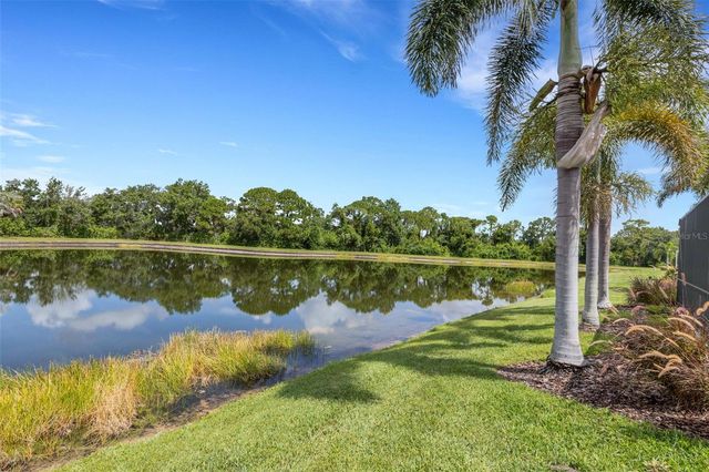 374 LONDONDERRY DRIVE, Sarasota, FL 34240