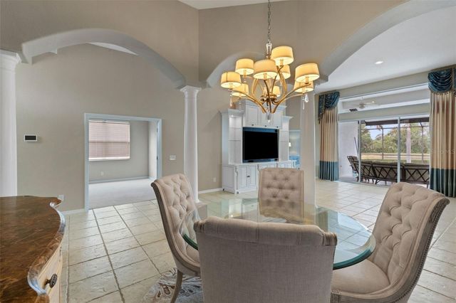 374 LONDONDERRY DRIVE, Sarasota, FL 34240