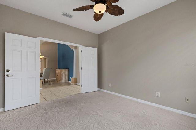 374 LONDONDERRY DRIVE, Sarasota, FL 34240