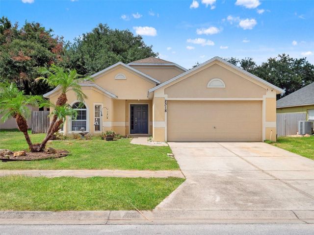 2318 BARONS COURT, Tavares, FL 32778