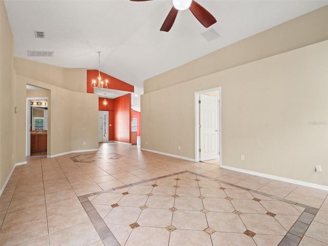 2318 BARONS COURT, Tavares, FL 32778