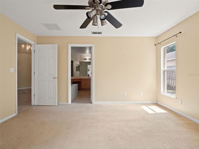 2318 BARONS COURT, Tavares, FL 32778