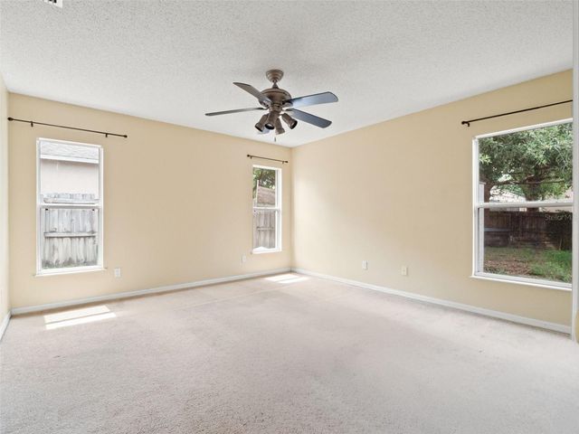 2318 BARONS COURT, Tavares, FL 32778