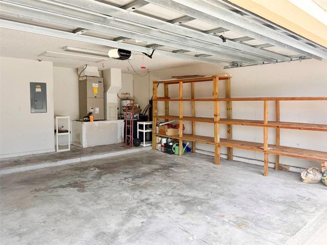 2318 BARONS COURT, Tavares, FL 32778