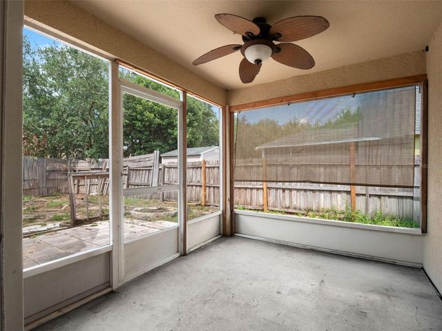 2318 BARONS COURT, Tavares, FL 32778