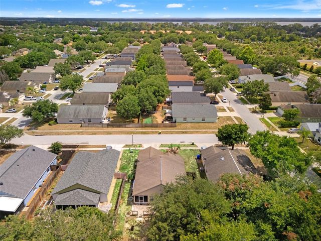 2318 BARONS COURT, Tavares, FL 32778