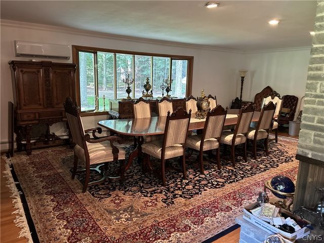 202 Windcrest Drive, Camillus, NY 13031