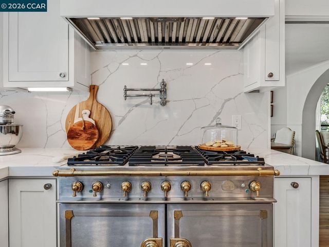 3911 Deer Trail Ln, Danville, CA 94506