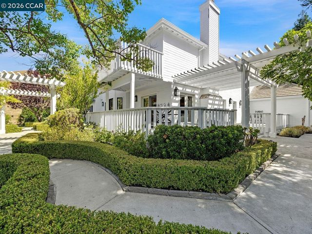 3911 Deer Trail Ln, Danville, CA 94506