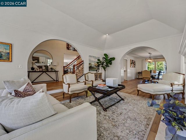 3911 Deer Trail Ln, Danville, CA 94506