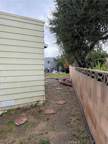 301 E Foothill 6, Pomona, CA 91767