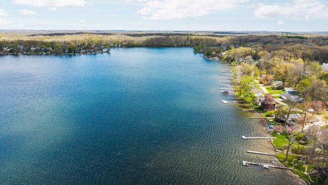 13766 Rustic Drive, Gregory, MI 48137