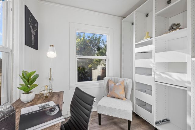 9937 Dante Ave, Oakland, CA 94603