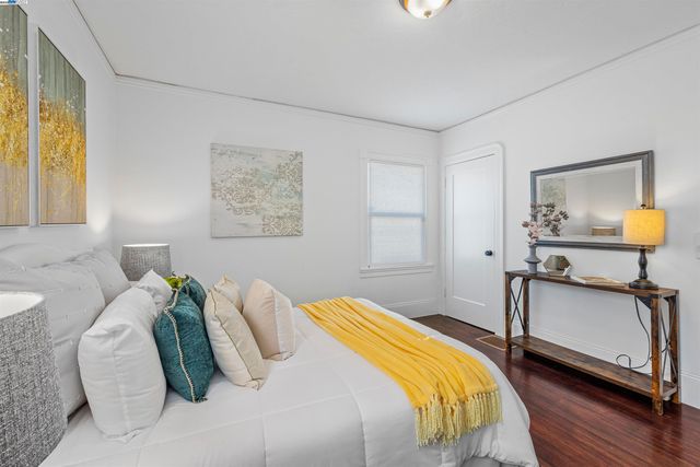 9937 Dante Ave, Oakland, CA 94603