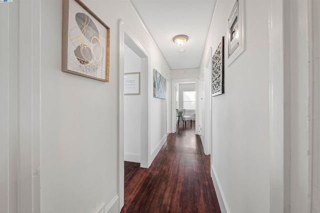 9937 Dante Ave, Oakland, CA 94603