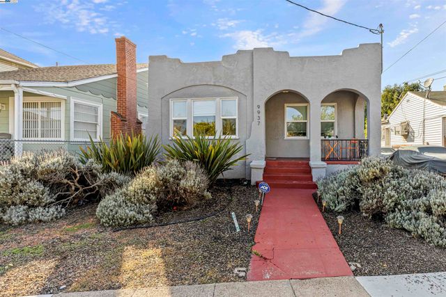 9937 Dante Ave, Oakland, CA 94603