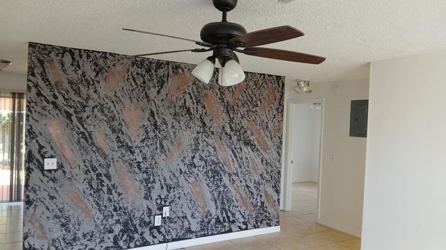 5050 25th Street S, West Palm Beach, FL 33415