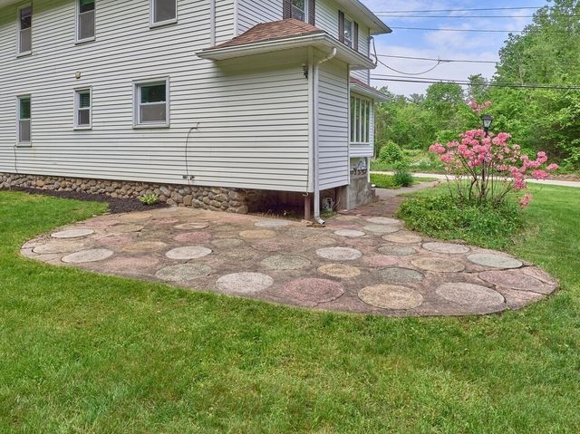 304 South Street, Auburn, MA 01501