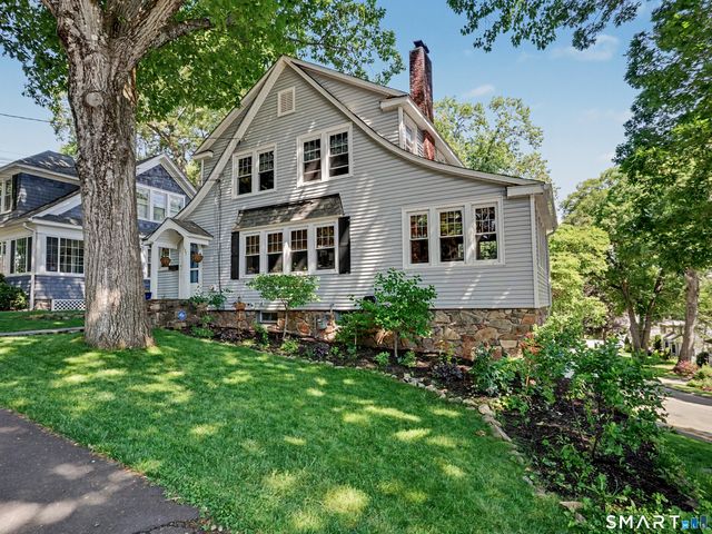 107 Knapp Street, Stamford, CT 06907