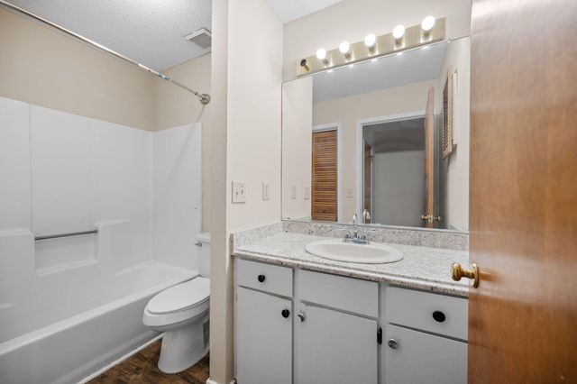 4796 Champion Way D, North Charleston, SC 29418