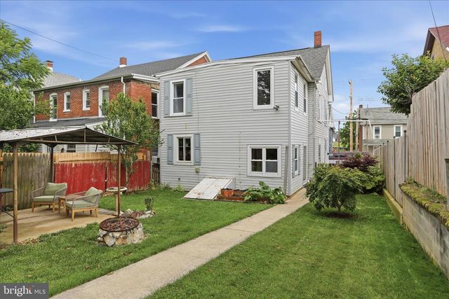204 PARK STREET ST, Waynesboro, PA 17268