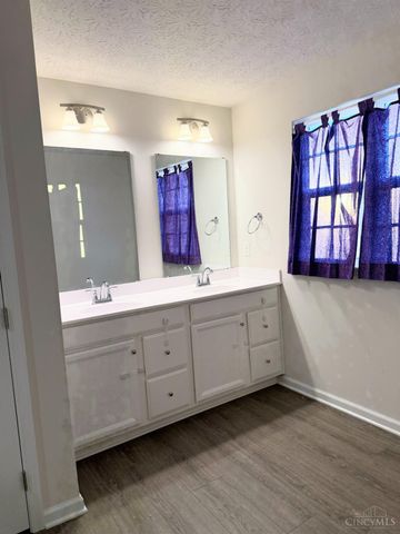 6017 Outlook Court, Hamilton Twp, OH 45152