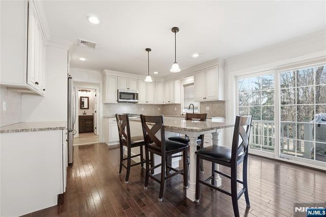 252 4th Avenue, Westwood, NJ 07675