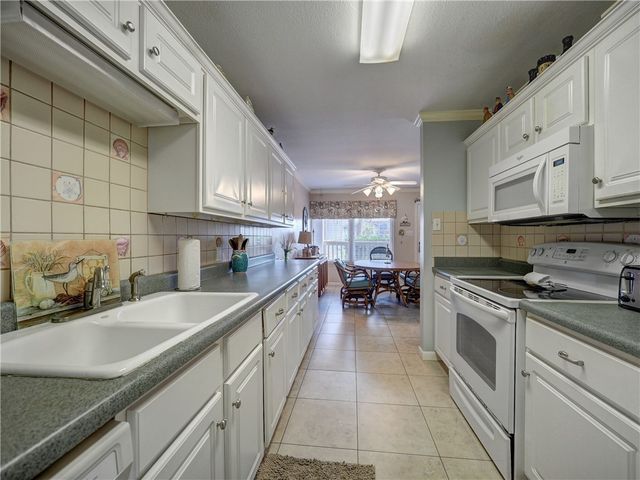 15005 Windward Dr 111, Corpus Christi, TX 78418