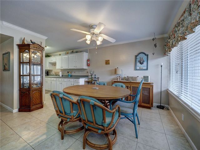 15005 Windward Dr 111, Corpus Christi, TX 78418