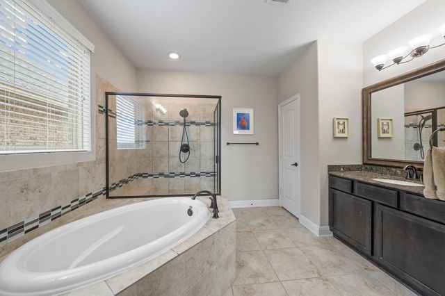 27410 Dana Creek Dr, Boerne, TX 78015