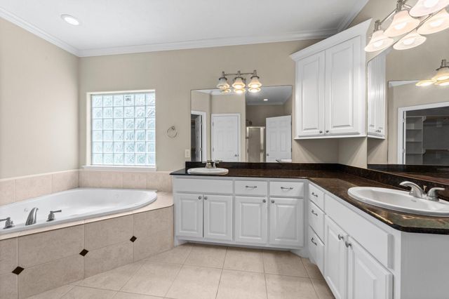 13003 Point Aquarius Boulevard, Willis, TX 77318