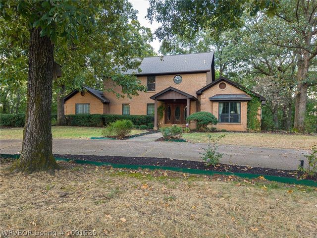3535 Royal Scots Way, Fort Smith, AR 72908