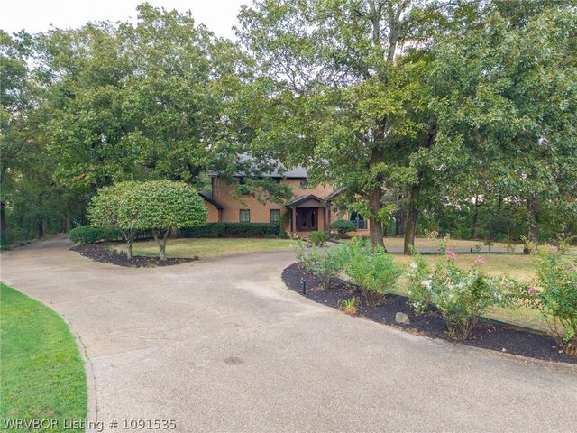 3535 Royal Scots Way, Fort Smith, AR 72908