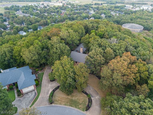 3535 Royal Scots Way, Fort Smith, AR 72908