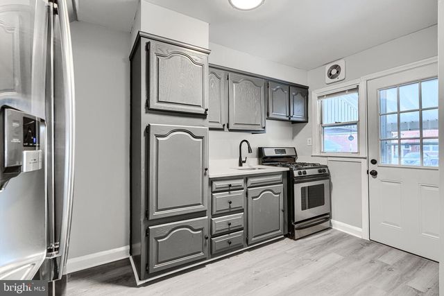 2123 GRAYTHORN RD, Middle River, MD 21220
