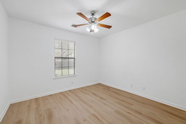 805 Sabinas CT, Georgetown, TX 78628