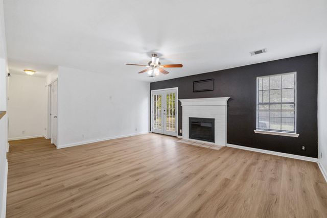 805 Sabinas CT, Georgetown, TX 78628