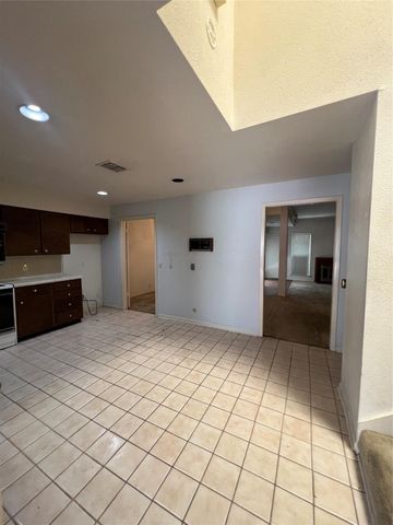 1558 Prairie Grove Drive, Houston, TX 77077