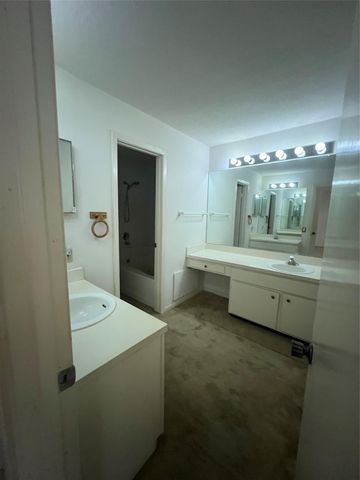 1558 Prairie Grove Drive, Houston, TX 77077