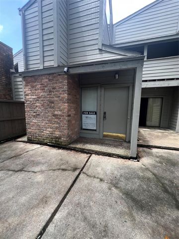 1558 Prairie Grove Drive, Houston, TX 77077