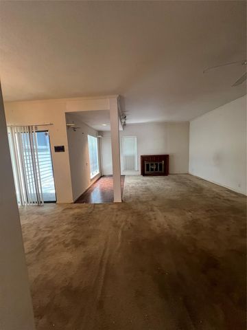 1558 Prairie Grove Drive, Houston, TX 77077