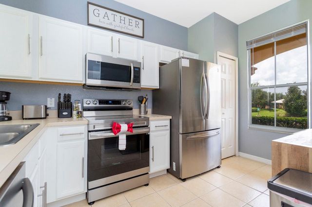 206 BERGAMO DRIVE, Davenport, FL 33897