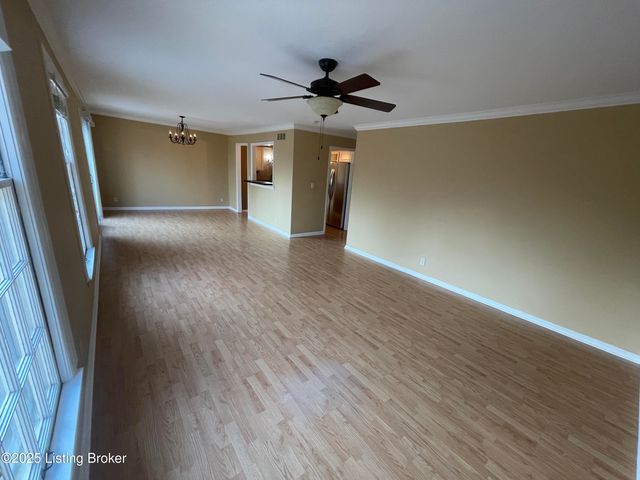 6518 Montero Dr APT 3, Prospect, KY 40059